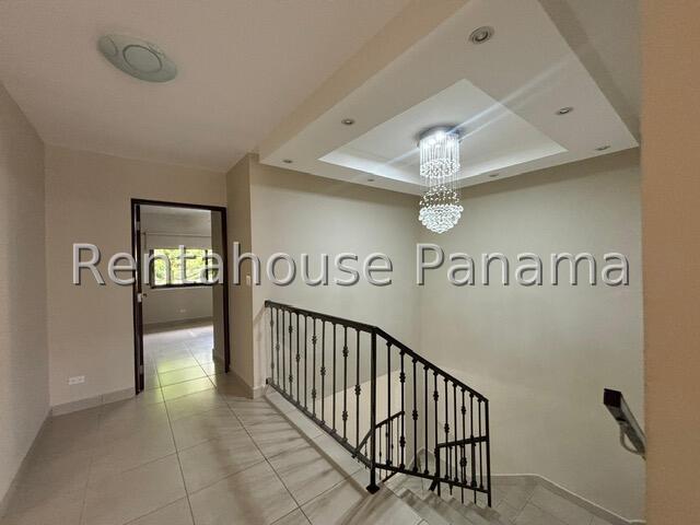 Amazing House - Exclusiva Casa en el Embassy Club